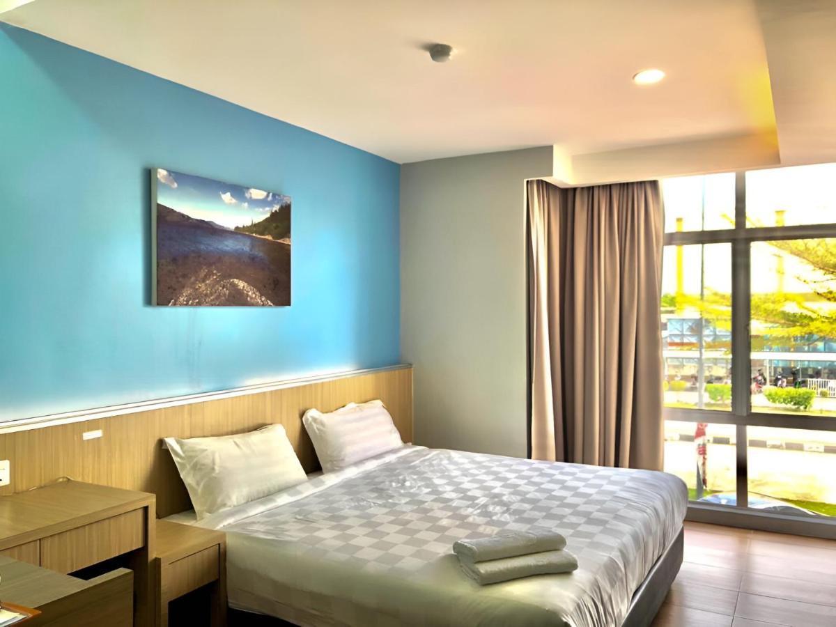 Double Happiness Hotel Sitiawan Exterior foto
